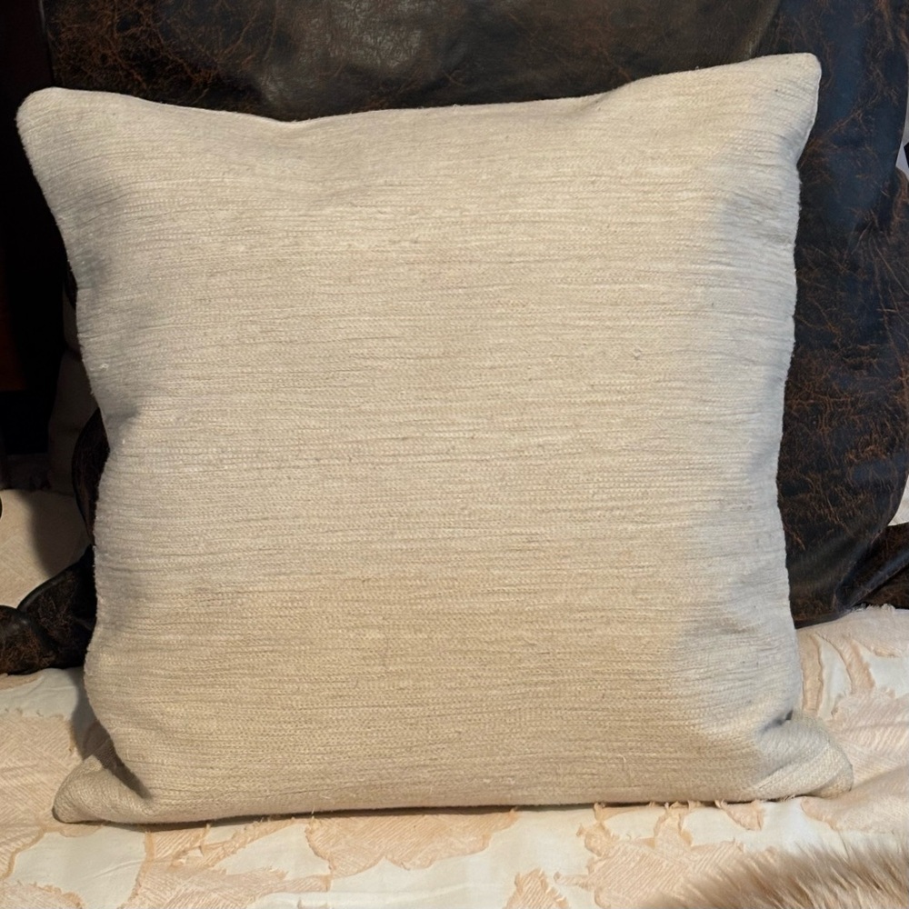 West Elm Set of Pillow Forms 20” x 20” w/Diagonal Zippers - Picture 5 of 7